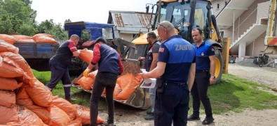 Kaçak Kömürleri Internetten Siparis Alip Evinden Satiyordu