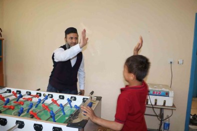 Köy Imamindan Çocuklarin Cami Ve Namazi Sevmesi Için Örnek Proje