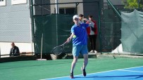 Okul Sporlari Gençler Tenis Türkiye Birinciligi Müsabakalari Manisa'da Basladi Haberi