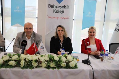 Olaganüstü Haller Pedagojisi Çalistayinin Üçüncüsü Gaziantep'te Düzenlendi