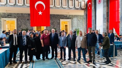 Öz; 'Artik Memleket Için Çalisma Vakti'