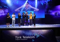 Türk Telekom Esüper Lig Sampiyonu Galatasaray Oldu