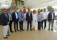 Çesmeli Turizmciler 'Yaza Merhaba' Dedi