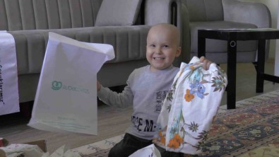 Lösemi Hastasi Depremzede Ömer'e Bayram Öncesi Moral Ziyareti