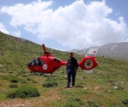 Bahçesaray Kirsalinda Ayagi Kirilan Çoban Ambulans Helikopterle Hastaneye Kaldirildi Haberi