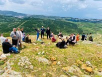 Doga Ile Iç Içe Terapi