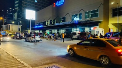 Dügünde Iki Grup Arasinda Çikan Kavgada 1 Kisi Öldü, 2 Kisi Yaralandi