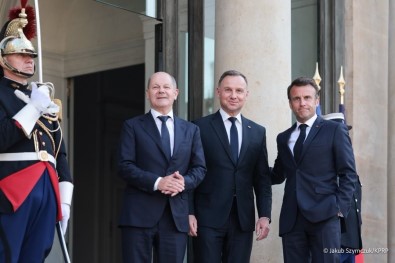 Fransa, Almanya Ve Polonya Liderleri Paris'te Bir Araya Geldi
