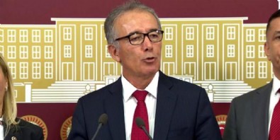 İYİ Parti'nin kurucularından Ahat Andican istifa etti!