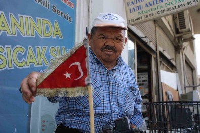 Kendisi Küçük, Hatiri Ve Sevgisi Büyük