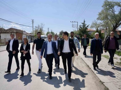 Milletvekili Sahin Tin, Çardak - Bozkurt Yolunun Yenilendigini Duyurdu