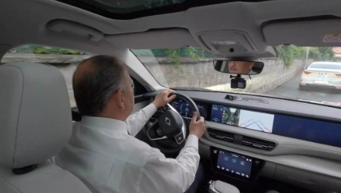 Bakan Özhaseki, Togg'u test etti