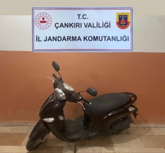 Çankiri'da Motosiklet Hirsizlari Yakalandi