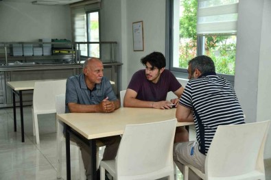 Yenisehir'de 500 Depremzede Misafir Ediliyor