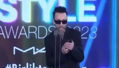 Ödül gecesinde sahneye çıkan Mabel Matiz'den LGBT propagandası