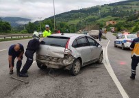 Samsun'da Trafik Kazasi Açiklamasi 4 Yarali