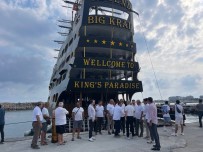 Apartman Gibi Tur Teknesi Görenleri Hayrete Düsürüyor