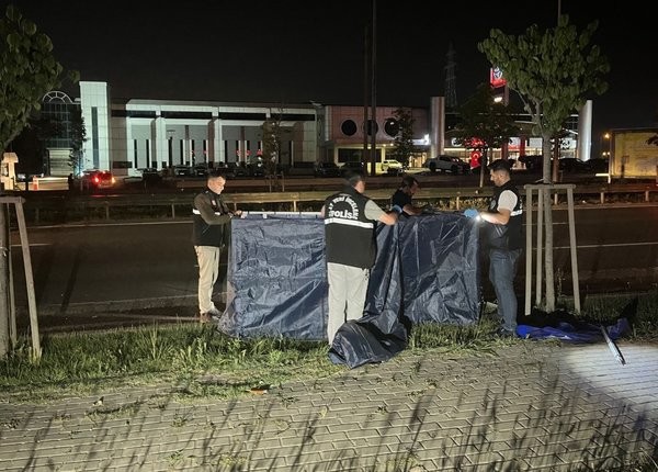 Trafik canavarı Bursa’da kol gezdi 2 ölü 2 yaralı! Çarptı sürükledi ölüme terk etti