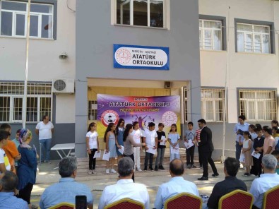 Bozyazi'da 5 Bin 500 Ögrenci Karne Sevinci Yasadi