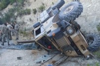  HATAY SON DAKİKA - Hatay'da askeri araç devrildi: 4 yaralı