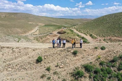 Van'da 150 Hektarlik Alan Suya Kavusturuldu