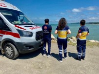 Akçakoca Sahillerinde Saglikçilarin 'Hayat Nöbeti' Basladi