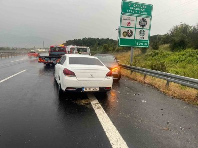 Otobanda Araçlar Birbirine Girdi Açiklamasi 4 Yarali