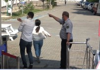 Yine Bildik Görüntüler Yine Sinava Yetisemeyip Disarida Kaldilar