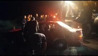 Amasya'da Selde Mahsur Kalan Otomobildeki 4 Kisiyi Kurtarildi