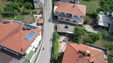 Bu Köydeki Evler Elektrik Santrali Gibi Çalisiyor