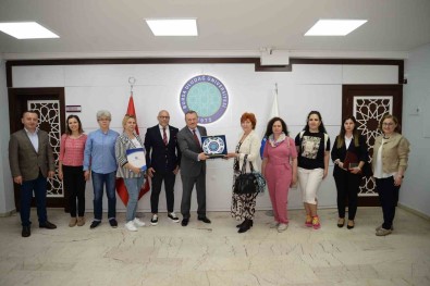 Bulgaristanli Akademisyenlerden BUÜ'ye Isbirligi Ziyareti