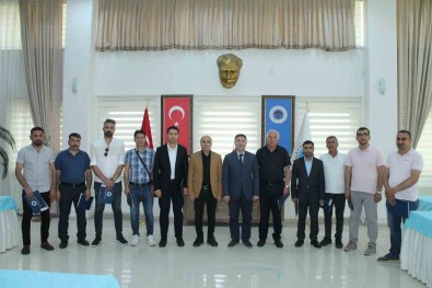 Depremde Görev Alan Batman Üniversitesi Personellerine Tesekkür Belgesi Verildi