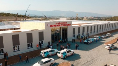 Vatandaşlardan 90 günde bir üst geçidi bitiremeyen İBB’ye tepki: Defne Devlet Hastanesi 60 günde bitti Haberi