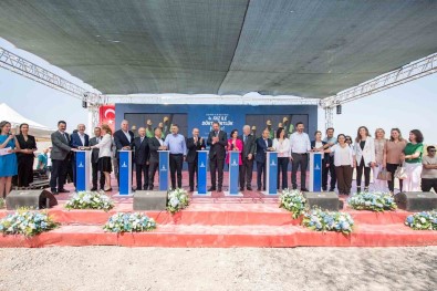 Izmir'de 'Yasayan Körfez' Için Dev Adim