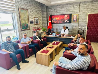 Öz Saglik Is Sendikasi Diyarbakir Sube Baskani Aküzüm'den Bismil'e Ziyaret