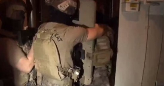 Uyuşturucu maddelerle suçüstü yakalandılar