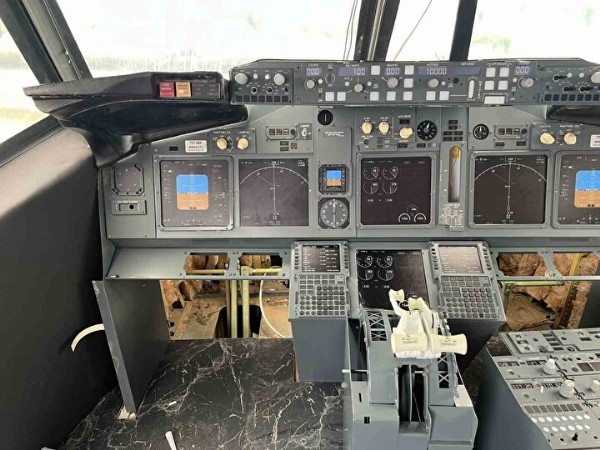 Trabzon'da pistten çıkan uçağın son hali görenleri şaşırtıyor