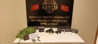 Izmir'de Özel Ekipten Zehir Tacirlerinin Evlerine Sok Baskin
