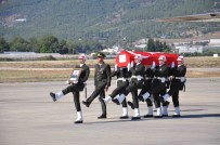 Pençe Kilit Operasyonu'nda Yaralanarak Sehit Düsen Uzman Çavus'a Gözyaslari Arasinda Karsilama