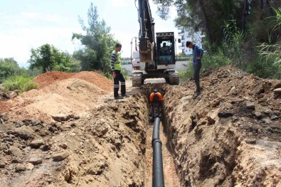 ASAT'tan Manavgat'ta Kanalizasyon Çalismasi