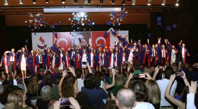 Sanko Üniversitesi Tip Fakültesinde Mezuniyet Coskusu