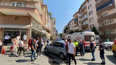 Tekirdag'da 2 Kisinin Yaralandigi Kaza Kamerada