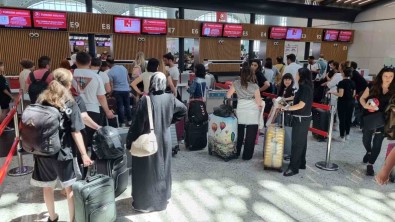 Istanbul Havalimani'nda Bayram Yogunlugu