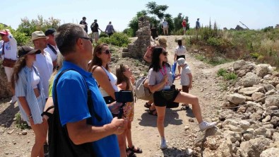 Side'ye Gelen Turist Kafilelerinden Tarihi Eserlerin Restorasyonuna Ilgi