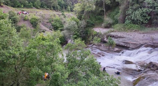 Serinlemek için gölete girmişlerdi... Acı haber geldi