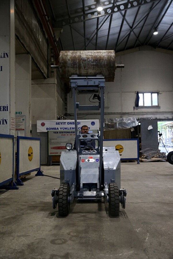 Türkiye'de bir ilk oldu: Milli Muharip Uçak'ta da kullanılacak