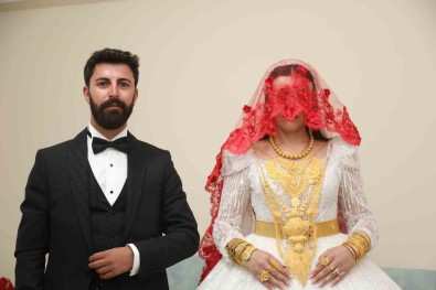 Asiret Dügününde Geline 4 Kilo Altin, Damada 6 Milyon TL Takildi