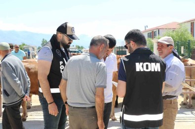 Erzincan Polisinden Kurban Saticilarina 'Sahte Para' Uyarisi