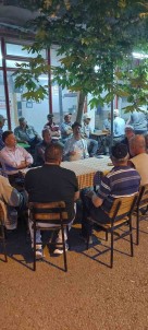 Evrese Belediyesi Çiftçilerin Biçerdöver Masrafinin Bir Bölümünü Karsiliyor