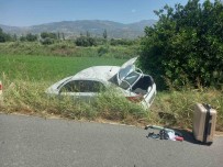 Otomobil Kanala Uçtu